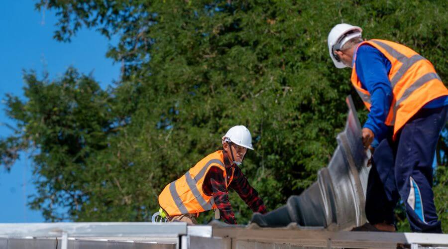 Professional Flat Roofing Installation in Colona, IL